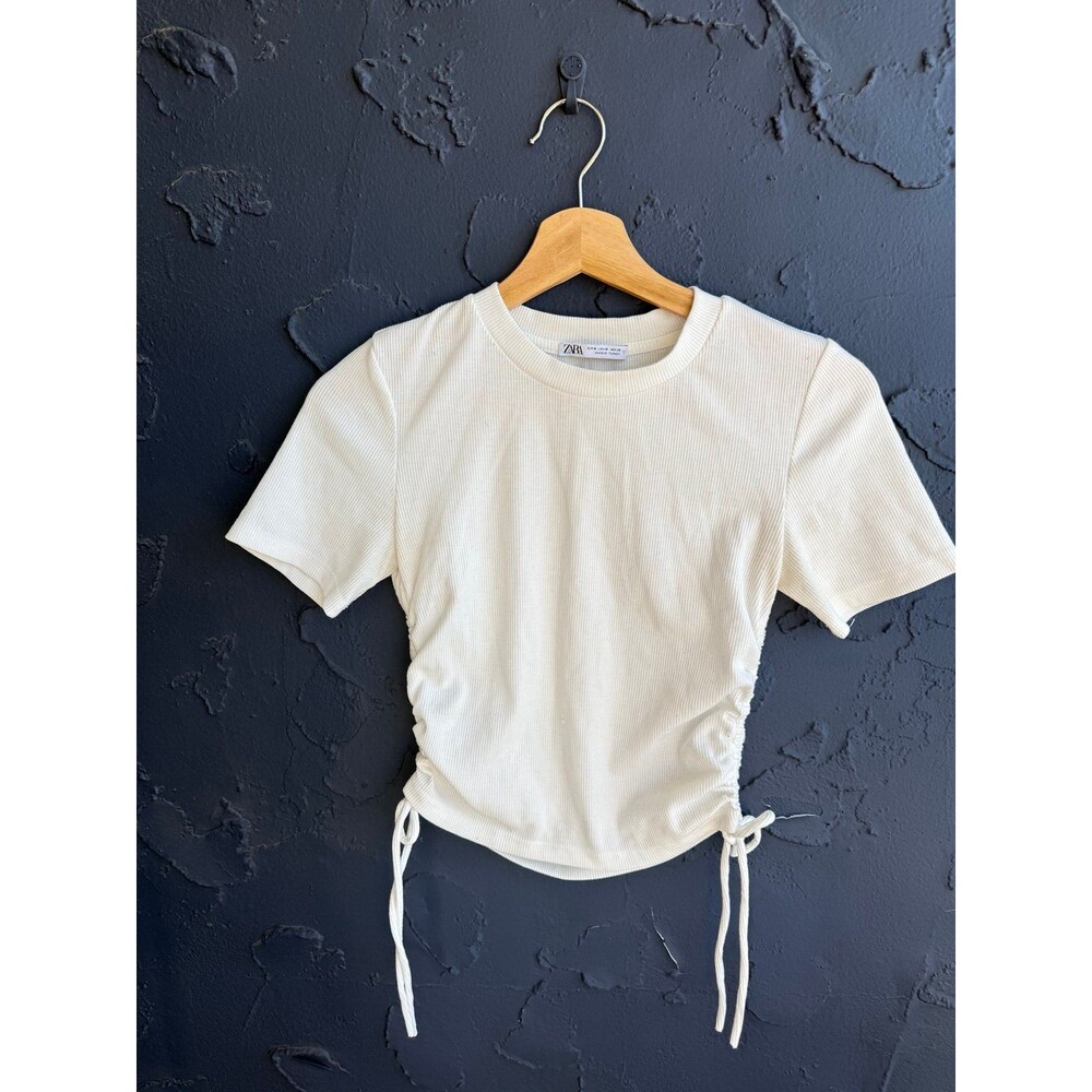 white tee